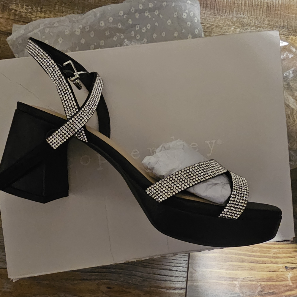 Copper Key Black Rhinestone Sandals - Picture 2 of 6